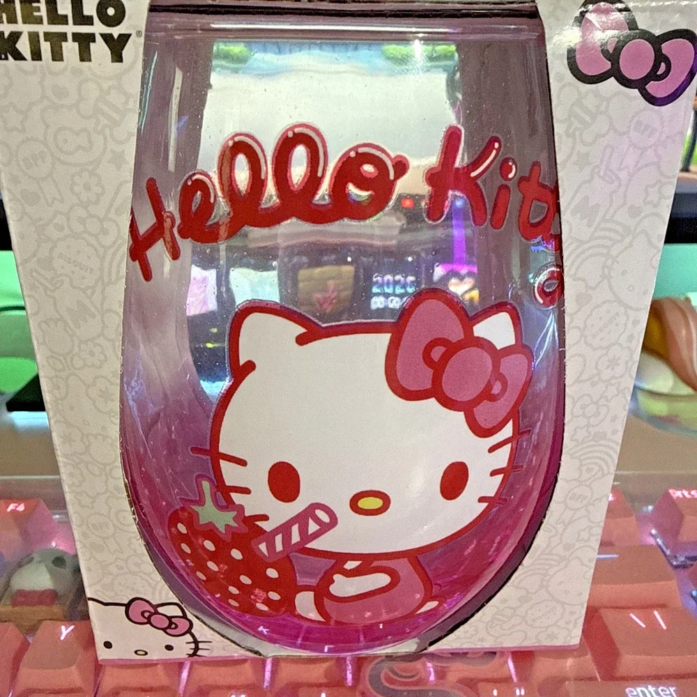 Sanrio Hello Kitty Tear Drop Glass 20oz Pink Stemless Cup 2023 Strawberry